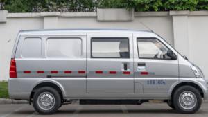 Minivan Wulling China 2025 con Autonomía de 300 km con Motor Eléctrico, Tracción en 2 Ruedas y Batería de 30 kWh - Product Image 3