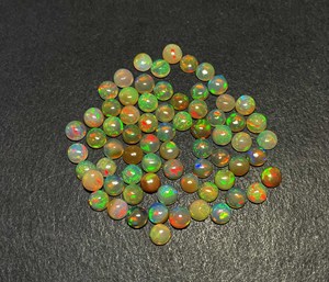 Ópalo Etíope Natural Redondo Cabujón Piedra Suelta Certificado IGI con Efecto de Color/Fuego para Fabricación de Collares 2-10 MM - Product Image 2