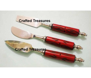 Juego de cuchillos de queso a precio asequible con mango de diseño de resina azul Regalos elegantes para inauguración de la casa Juego de 3 piezas personalizado al mejor precio - Product Image 3