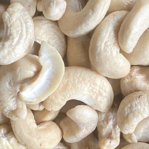 Hot Sale 2025 Vietnam Raw Cashew <b>Nut</b> Cashew <b>Nut</b> <b>Kernel</b> W180 Whole Cashew <b>Nut</b> Ready To Ship - Product Image 1