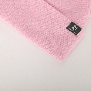 Nouvelle mode 100% acrylique court revers tricot chapeau bonnet bonnet personnalisé motif à carreaux 3D broderie quotidienne en gros étiquette personnalisée - Product Image 2