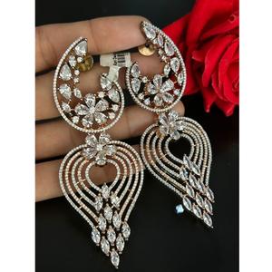 Pendientes elegantes con acabado en oro rosa de circón de la mejor calidad, ropa moderna AD Stones Look for Party Function Wear Collection para mujer - Product Image 1