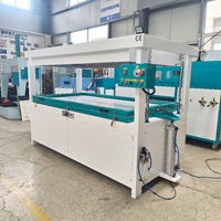 Machine de thermoformage pour le revêtement en cuir PU des panneaux, la modification automobile et le revêtement en cuir du tableau de bord