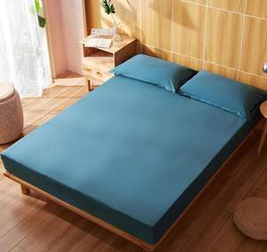 Parure de draps King Size 125GSM en tissu doux et durable, design élégant, literie de luxe pour la chambre à coucher - Product Image 2