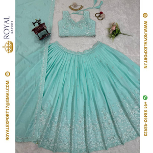 Lehenga en crêpe de soie à impression numérique lourde à 3 couches avec broderie en soie satinée Zari et sequins, et un chemisier assorti - Product Image 6