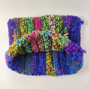 Gorro de lana con borlas en contraste, diseño de orejas de gato, unisex, de punto grueso y cálido para el frío - Product Image 4