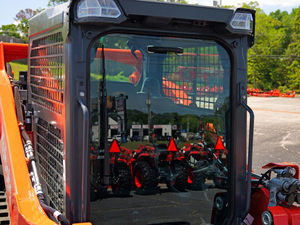 รถตักล้อยาง Kubota SVL95-97-2 มือหนึ่งและมือสอง พร้อมระบบขับเคลื่อนด้วยสายพาน รุ่น Euro 5 EPA พร้อมรถตักหลังขุดและรถตักหน้า มีจำหน่ายแล้ว - Product Image 2