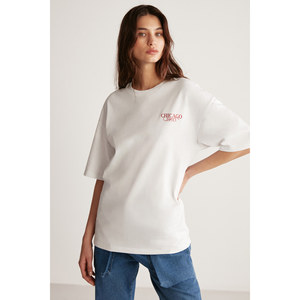 GRIMELANGE Janna Camiseta de cuello redondo con estampado urbano de gran tamaño para mujer / Estampado en la parte delantera y trasera - Product Image 6