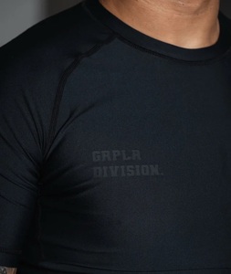 ชุดป้องกันผดผื่นพิมพ์ลายดิจิทัลแบบแห้งเร็วสำหรับผู้ใหญ่แขนเสื้อ UPF 50 + - Product Image 6