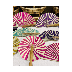 Abanico de bambú hecho a mano con material de bambú tradicional, adecuado para el baile, el teatro y el uso cultural, hecho en Vietnam - Product Image 5