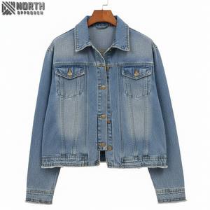 Veste en jean rétro d'hiver fabriquée sur mesure, de haute qualité, délavée au soleil, avec un effet vieilli, tendance - Product Image 1