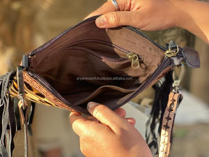 Bolso de mano con flecos de cuero para mujer, bolso de mano con flecos de piel para ocultar, bolso de cuero con herramientas coloridas, bolsos cruzados de tamaño Ideal - Product Image 6