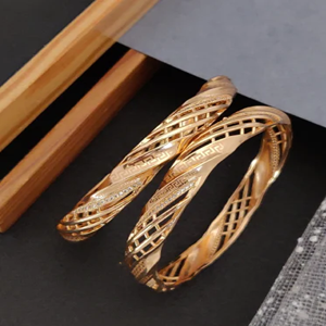 Elegante brazalete de moda Chapado en latón, pulseras de joyería de moda, brazaletes de joyería de mano para mujer de alta calidad, precio de fábrica - Product Image 3