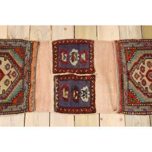 Tapis vintage 1,6 x 4,5 pieds, tapis turc, tapis en laine rouge Ikat - Product Image 2