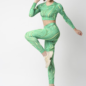 WATZY SPORTS กางเกงเลกกิ้งเอวสูงสีเขียวล้วนแบบสปอร์ต ยืดหยุ่น ระบายอากาศ แห้งเร็ว ป้องกันแบคทีเรีย ผ้าถัก สำหรับผู้หญิง - Product Image 3