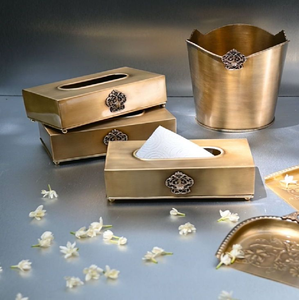 Sofisticadas cajas de pañuelos de polipiel verde oscuro con tapas doradas, opciones rectangulares y cuadradas. A precio mayorista. - Product Image 5