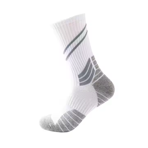 Chaussettes de sport unisexes Chaussettes de basket-ball Chaussettes de football GAA de haute qualité fabriquées sur mesure Chaussettes à pince Chaussettes à logo personnalisé - Product Image 2