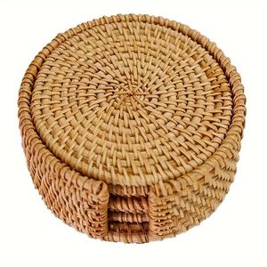 Posavasos de ratán rústico con tejido artístico perfecto para agregar un toque de naturaleza a los estilos interiores del hogar modernos o tradicionales - Product Image 5