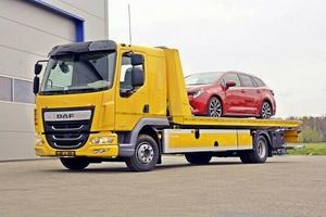 2025 DAF XB 260 FA Abschleppwagen spiebeplateau Brille 257hp cambio automatico - Product Image 5