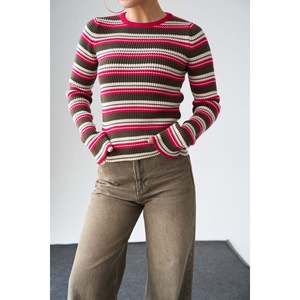 เสื้อสเวตเตอร์ถักสีดำอมชมพู-สีกากี - Product Image 3