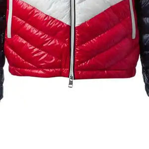 Veste matelassée pour homme avec logo personnalisé sur le devant, couleur unie, chaude pour l'hiver, doublure en cachemire, imperméable, vente en gros 2022 - Product Image 4