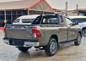 Toyota Hilux 2019 d'occasion, simple cabine, 2.4, 2 roues motrices, boîte manuelle, bronze - Prêt à être expédié - Product Image 2