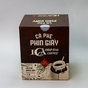 กาแฟคั่วเข้มบดละเอียด ราคาสุดคุ้ม บรรจุในถุงกรองแบบแขวนหู รสชาติกลมกล่อม ปิดผนึกแน่น คงความสดใหม่ได้นาน 12 เดือน - Product Image 1