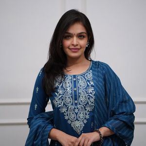 Ensemble Kurti brodé pour femmes Ethnic Wear de qualité supérieure pour les fêtes et les tenues décontractées d'un fournisseur indien - Product Image 6