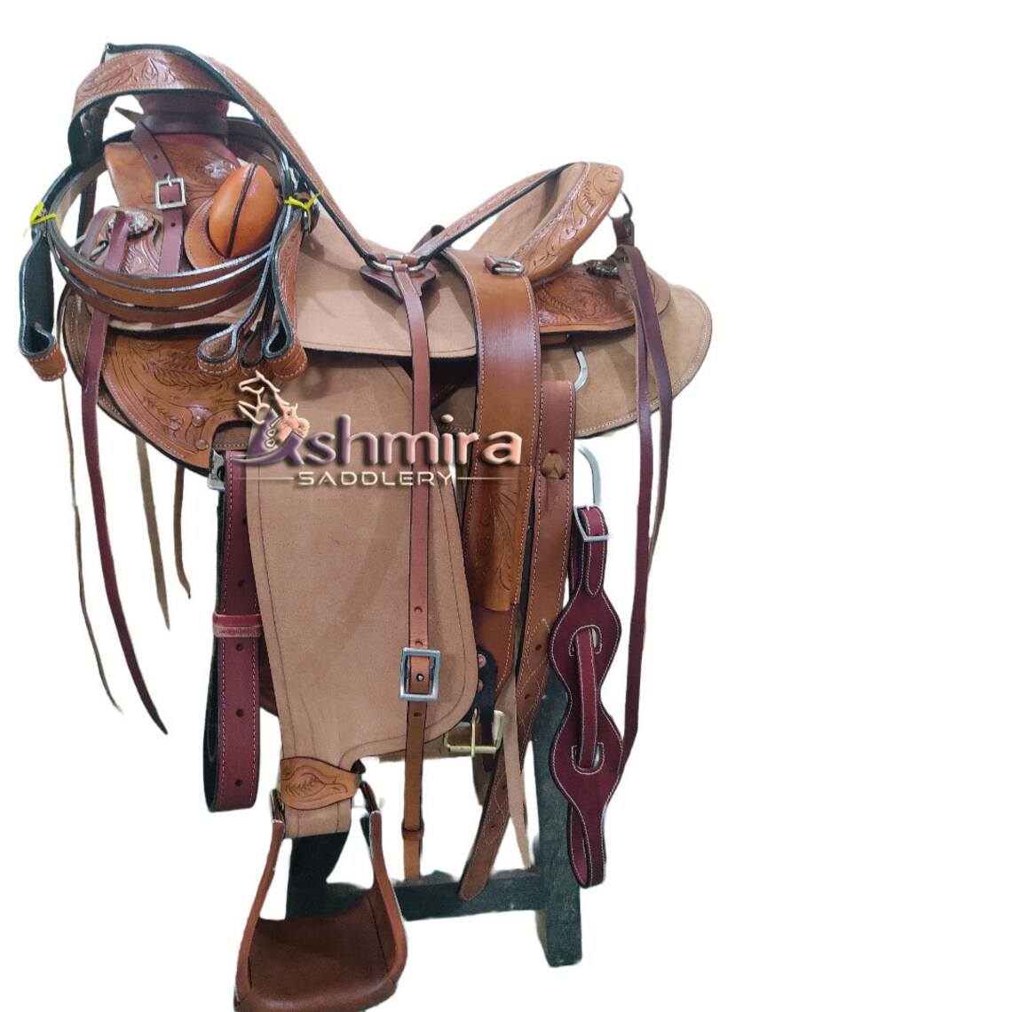 สีน้ำตาล