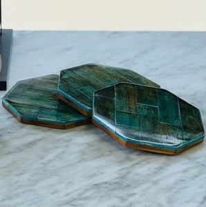 Posavasos con incrustaciones de hueso vibrante, alfombrillas para bebidas con estampado tradicional, nogal hecho a mano para decoración del hogar de la India por Apex Align - Product Image 1