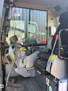 รถขุด Kubota KX080-4 ขนาด 8 ตัน 63 แรงม้า เครื่องยนต์ดีเซล ระบบไฮดรอลิก แบบตีนตะขาบ พร้อมห้องโดยสาร สำหรับขาย - Product Image 5