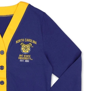 Cardigans en tricot de qualité supérieure à col en V, pour les sororités et les fraternités universitaires, avec décoration boutonnée, pour la saison de printemps - Product Image 4