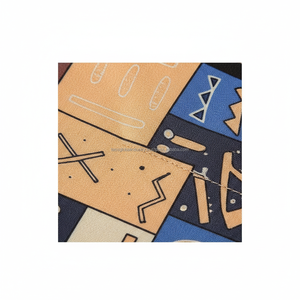 Ensemble de shorts imprimés pour hommes sur mesure - Motif ethnique tribal géométrique, tenue décontractée d'été en 2 pièces - Product Image 6