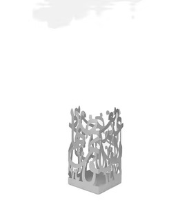 Présentoir de bougies en métal contemporain Pièce maîtresse artisanale de qualité supérieure pour décor de table de salon et chambre à coucher - Product Image 3