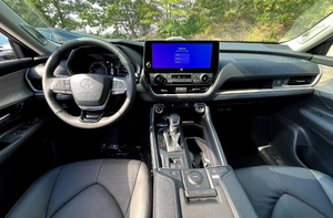 Toyota Highlander Hybrid Limited SUV d'occasion en excellent état - Product Image 6