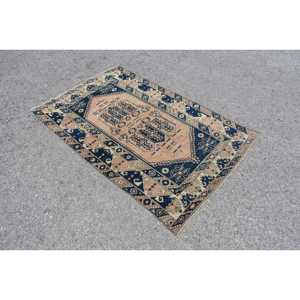 Tapis turc à accents floraux 3,6x5,6 pi (110x172 cm), tapis bleu floral vintage - Product Image 2