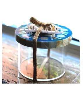 Pot en acrylique haut de gamme fabriqué à la main avec couvercle en nacre Boîte à bonbons et noix décorative pour les mariages Eid Ramadan et Party Favors - Product Image 1