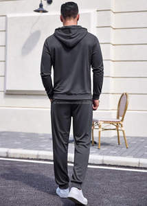 Conjunto Deportivo Personalizado de 300GSM de Secado Rápido para Hombre, Chaqueta y Pantalones Ligeros para Entrenamiento, Estampado de Camuflaje Digital, Ropa de Gimnasio - Product Image 3