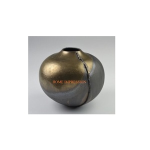 Restaurant Table Top Aluminium Laiton Intérieur Maison Vases et Pots Bonne Qualité À La Main Classique Nouveau Style De Luxe Vases À Fleurs - Product Image 1