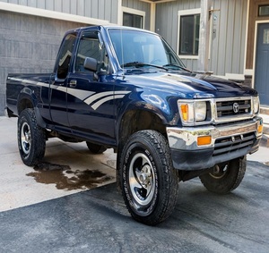 Pick-up XtraCab SR5 1992, boîte manuelle 5 vitesses, moteur V6 - Product Image 1