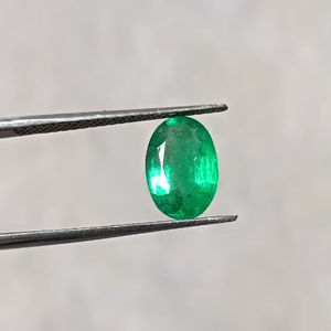 Piedra preciosa suelta esmeralda de alta calidad para la fabricación de joyas para joyería de mujer - Product Image 1