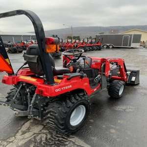 Tracteur Massey Ferguson GC1723E d'occasion, 4 roues motrices, machine agricole haute performance, à vendre - Product Image 6