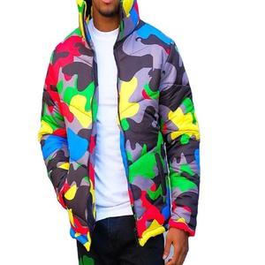 Venta al por mayor Unisex con estilo All-Over Printed 100% Poliéster Bubble Puffer Coat Warm acolchado Streetwear Jacket para el invierno High Street - Product Image 2