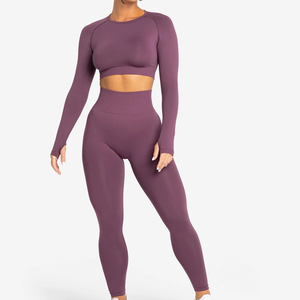 Conjunto de Yoga sin Costuras para Mujer, Leggings Personalizados y Sujetador Deportivo para Máxima Comodidad - Product Image 1