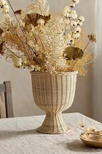 Vase à fleurs en rotin naturel avec technique de tissage traditionnelle parfait pour la ferme rustique bohème chic - Product Image 5