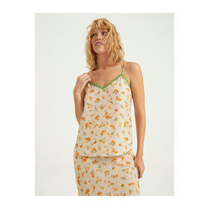 เสื้อท็อปผ้าวิสโคสพิมพ์ลายละเอียดสำหรับผู้หญิง BGN พร้อมเครื่องประดับลายทางจากตุรกี - Product Image 3