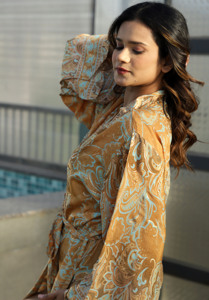 Robe pour femme élégante sans effort avec manches longues imprimées à fleurs en soie avec poche et ceinture Kimono complet du corps - Product Image 2