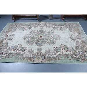 Tapis turc 5,5x8,5 pieds, tapis vintage, tapis en laine vert à motifs floraux - Product Image 3