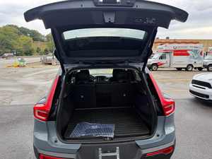 Clean 2020 Vol-vo xc-40 T5 Momentum Sport Utility 4D d'occasion - Product Image 5