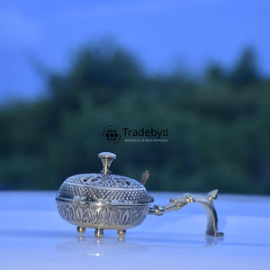 Tradebyd Premium hecho a mano Metal Bakhoor quemador elegante incienso árabe titular para uso doméstico y de oficina - Product Image 2